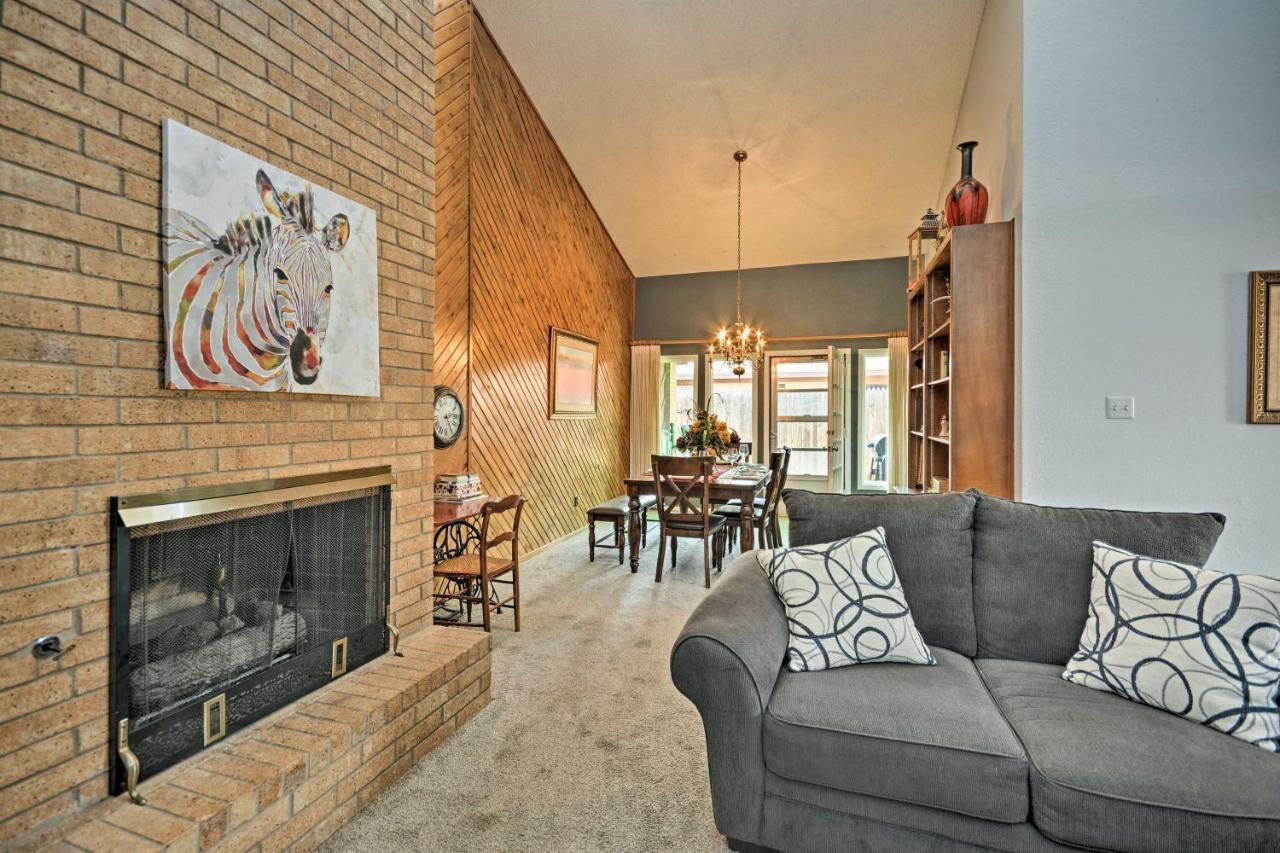 Lubbock Townhome With Grill Near Ttu And Downtown! Kültér fotó